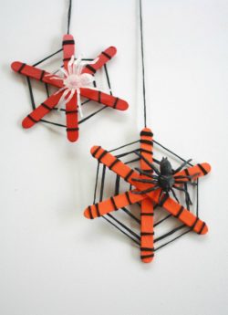 Halloween Kids Craft Stick Spider Webs - Handmade KidsHandmade Kids